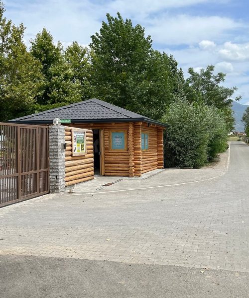 reception-main-entrance